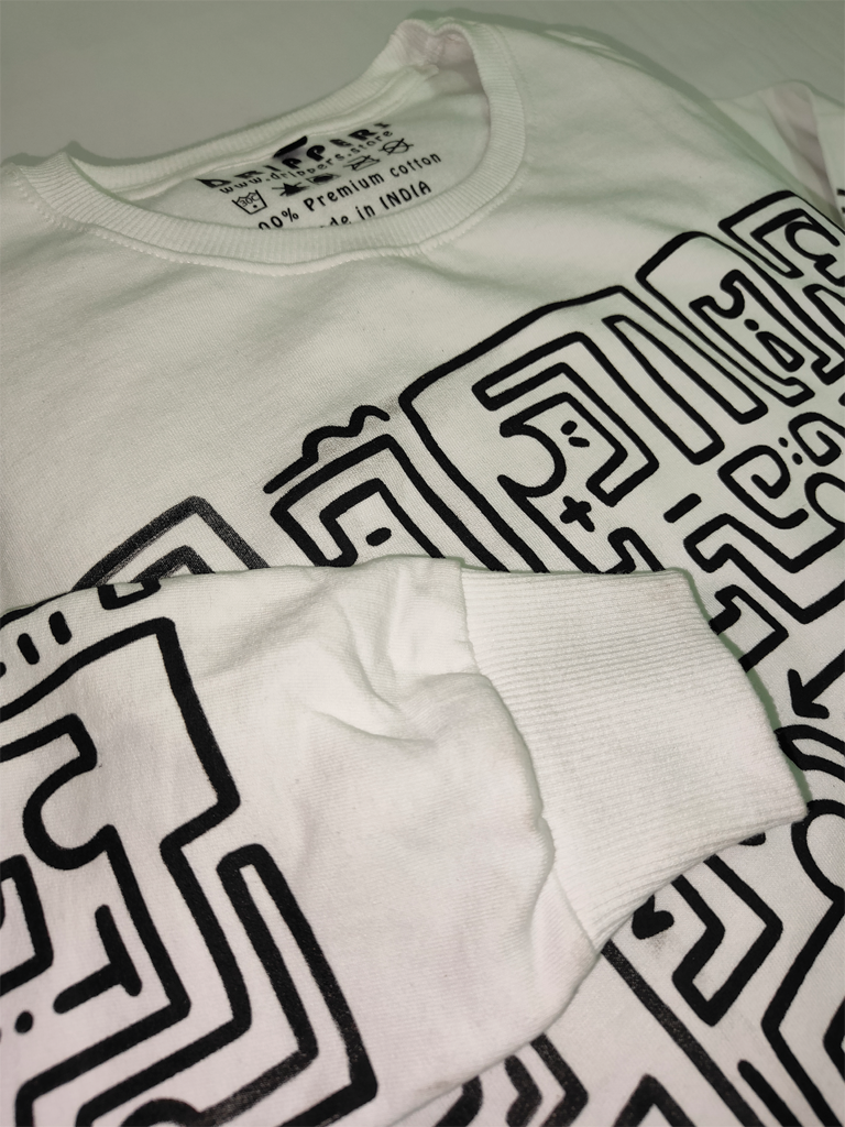 Mesmire, Regular fit sweatshirt, 320 GSM.