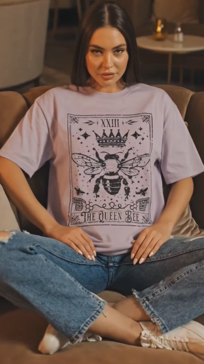 The queen in lavender, Oversized drop shoulders T-shirt, 100% premium cotton.